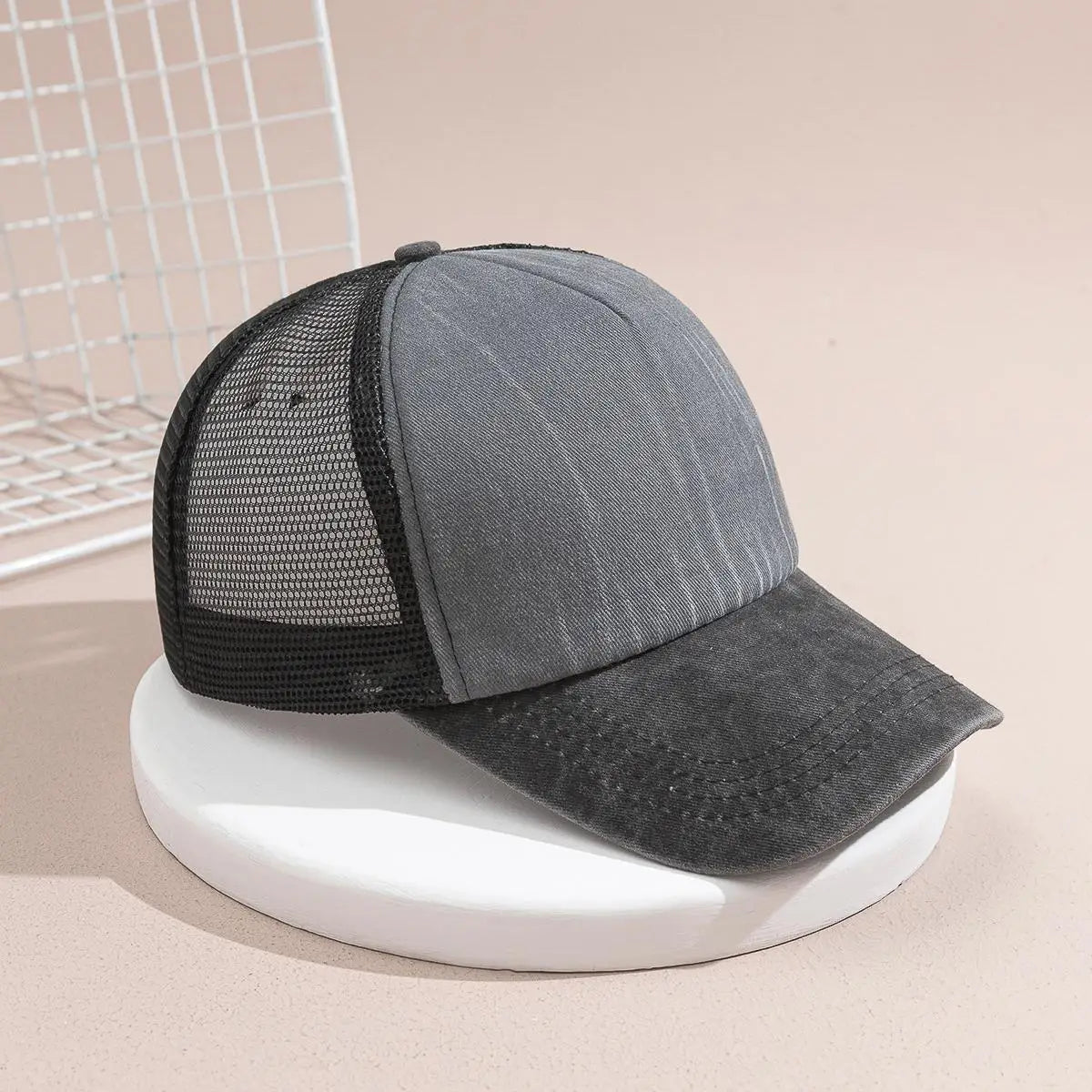 Japanese-style Retro Patterned Board with Solid Color Patchwork, Sponge-covered Top, Semi-netted and Sheer Baseball Cap