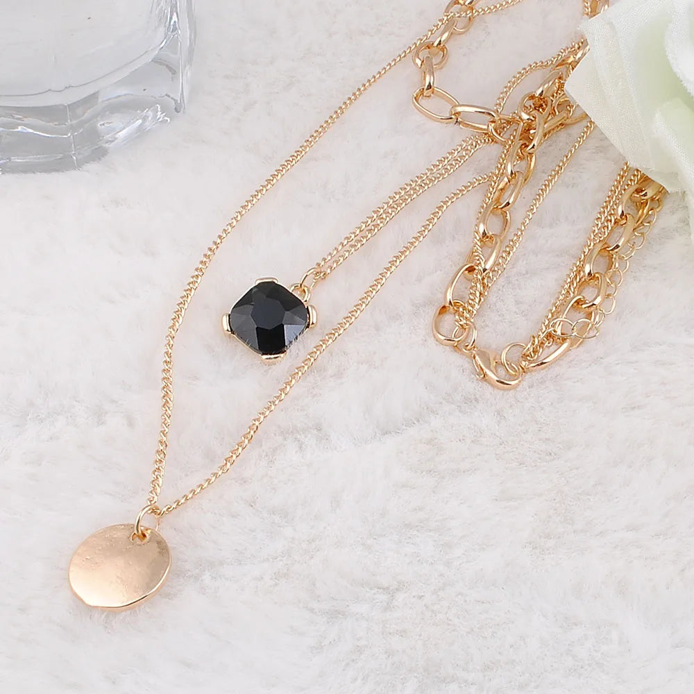 Triple Layered Chain Choker Necklace, Stylish 3-Layer Design, Perfect Accessory for Any, Trendy Jewelry for Women