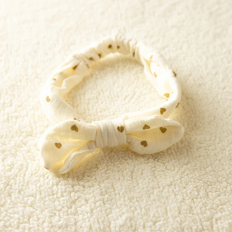 Newborn Photography Wrap Soft Beige Backdrop Blanket 0-1 Month Baby Shoot Background with Pocket Bow Headband Pillow Photo Prop