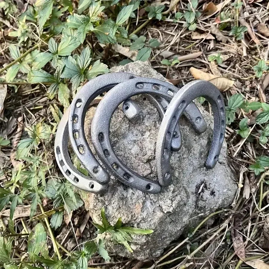 1/4 Pcs Cast Iron Horseshoes Hoof Care Excellent Grip and Stability Features Resistant to Wear and Tear for Long Term Use