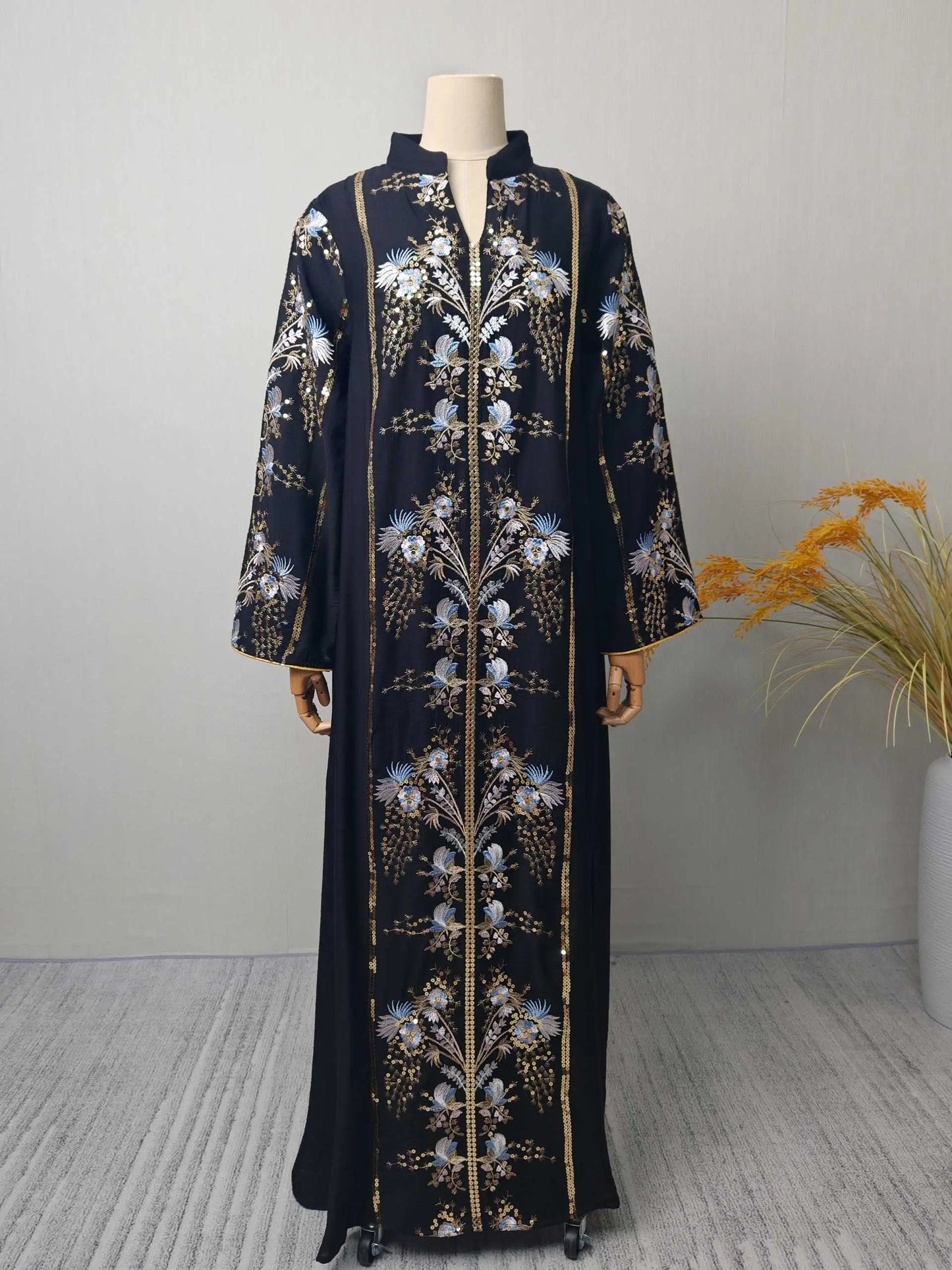 Trendy Black Islamic Dress with Distinctive Neck Design and Gorgeous Embroidered Details for Modern Muslim Women's Occasions