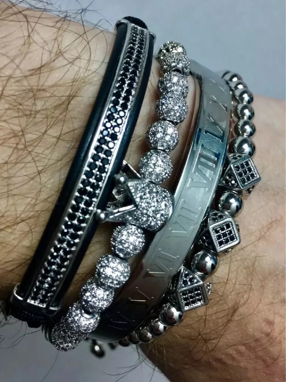 Men Bracelet jewelry 4pcs/set crown charms Macrame beads Bracelets Braiding Man Luxury Jewelry for women bracelet gift