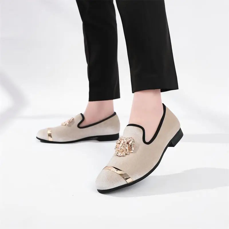 Men Party Dinner Formal Shoes Fashion Gentleman Wedding Dress Shoes for Men Casual Shoes Beige Velvet Loafers