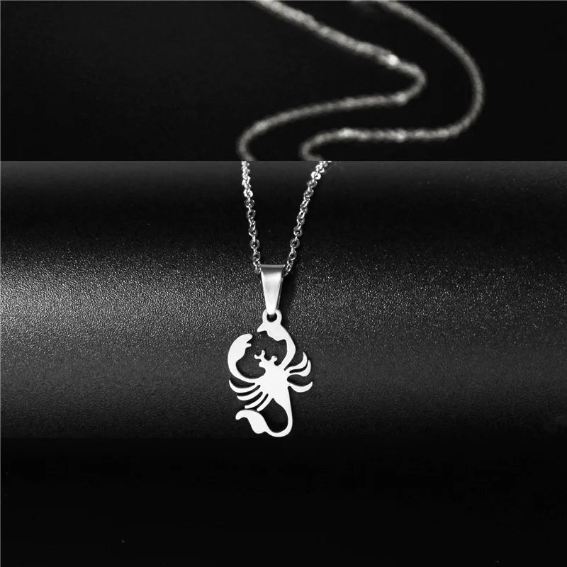 Necklace Woman Scorpion Necklaces Women Chain Ladies Steel Pendant Jewelry Trendy Korean Alloy Gothic Halskette