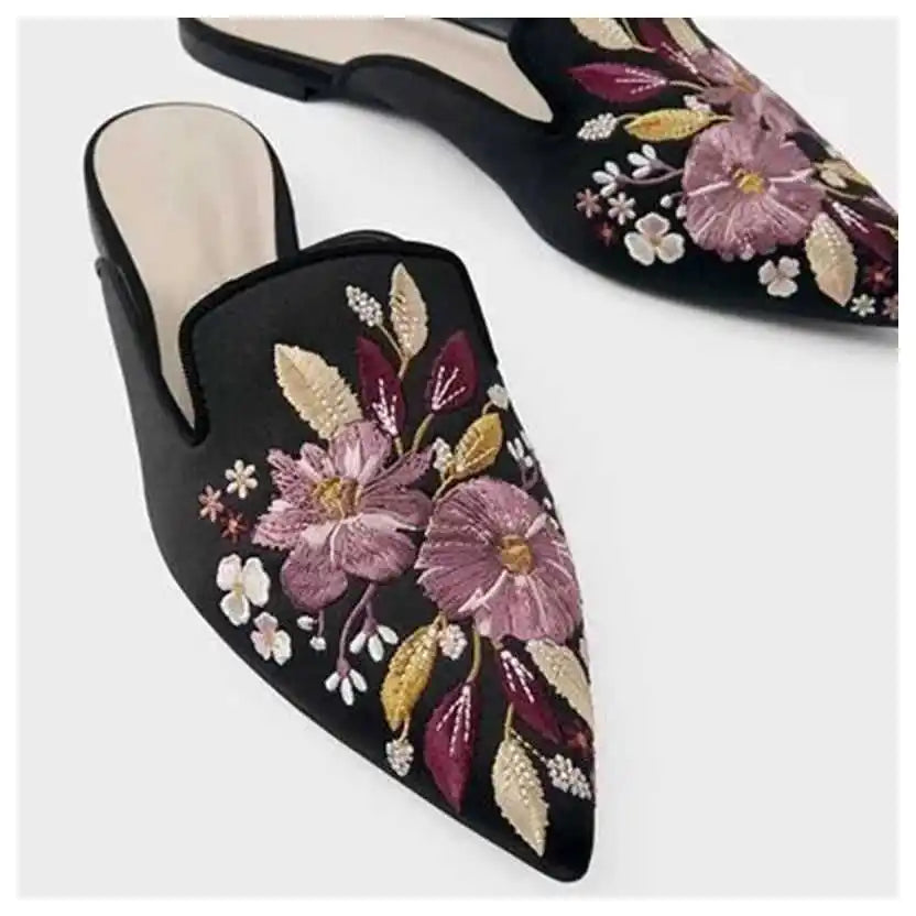 New Women Slippers Pointed Toe Rubber Metal Chains Flat Slide Footwear Fashion Casual Mule Shoes Big Size 41 42 Zapatos De Mujer
