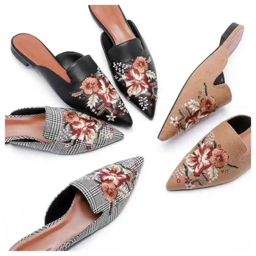 New Women Slippers Pointed Toe Rubber Metal Chains Flat Slide Footwear Fashion Casual Mule Shoes Big Size 41 42 Zapatos De Mujer