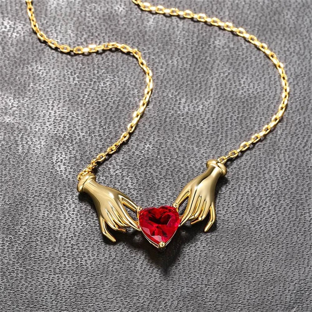 Necklace for Women Exquisite Women's Red Crystal Heart Pendant Necklace Romantic Ladies Anniversary Gift Personality Jewelry