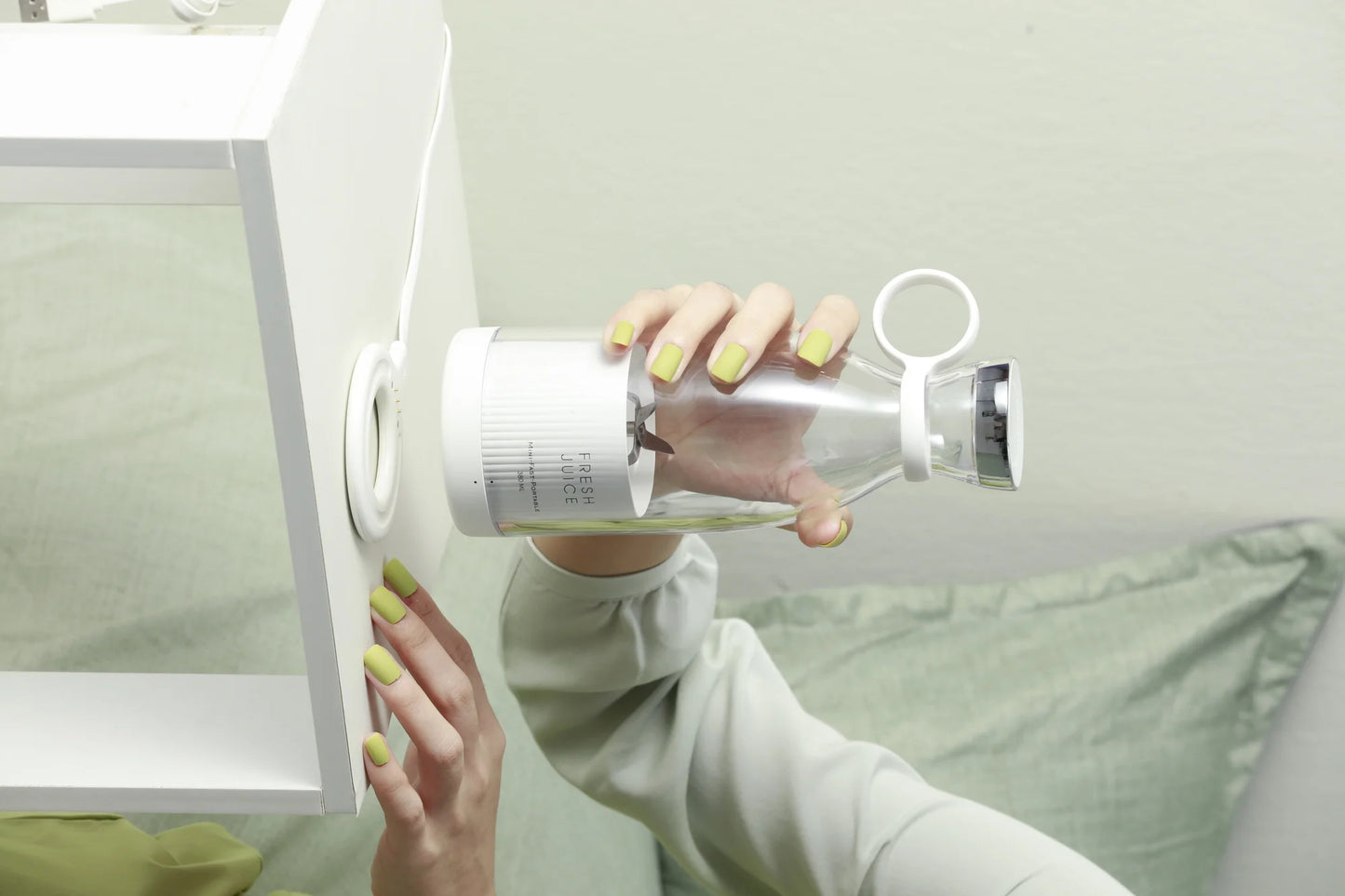 Blender Smoothie Juicer, Portable Blender Mini Jug Blenders, Multifunctional Personal Blender with USB Rechargeable