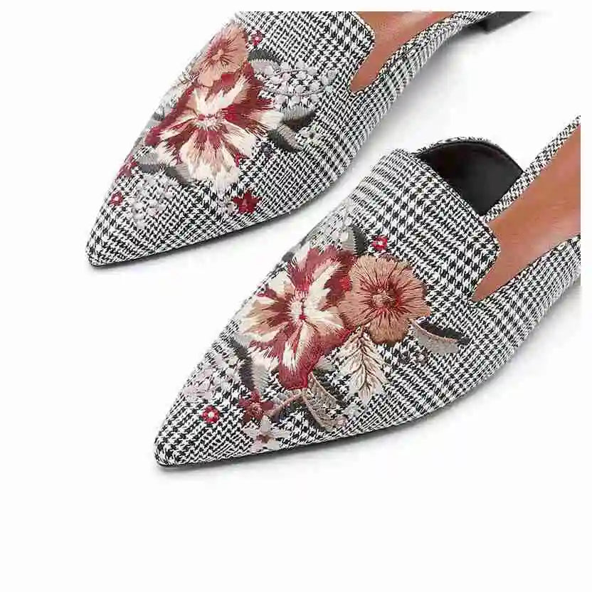 New Women Slippers Pointed Toe Rubber Metal Chains Flat Slide Footwear Fashion Casual Mule Shoes Big Size 41 42 Zapatos De Mujer