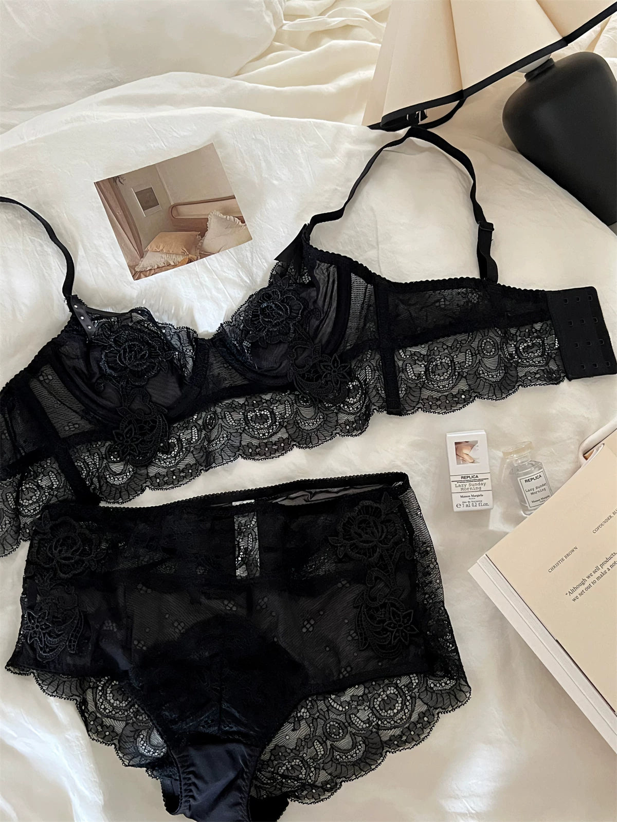 Lingerie sexy lace gathered with steel ring underwear bra set women adjusted comfortable bras rear three-row buckle