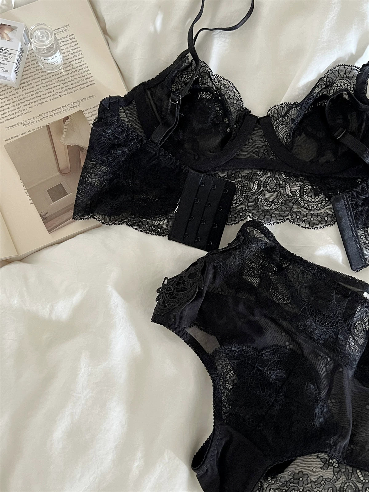 Lingerie sexy lace gathered with steel ring underwear bra set women adjusted comfortable bras rear three-row buckle