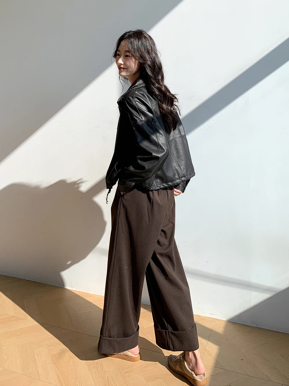 Vintage Genuine Leather Cropped Jackets for Women Spring Autumn 2025 New High-end Simple Stand Collar Bubble Real Sheepskin Coat