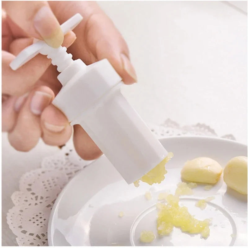 Plastic Garlic Presses Screw Squeeze Peeler Garlic Crusher White Manual Press Practical Kitchen Cooking Tools