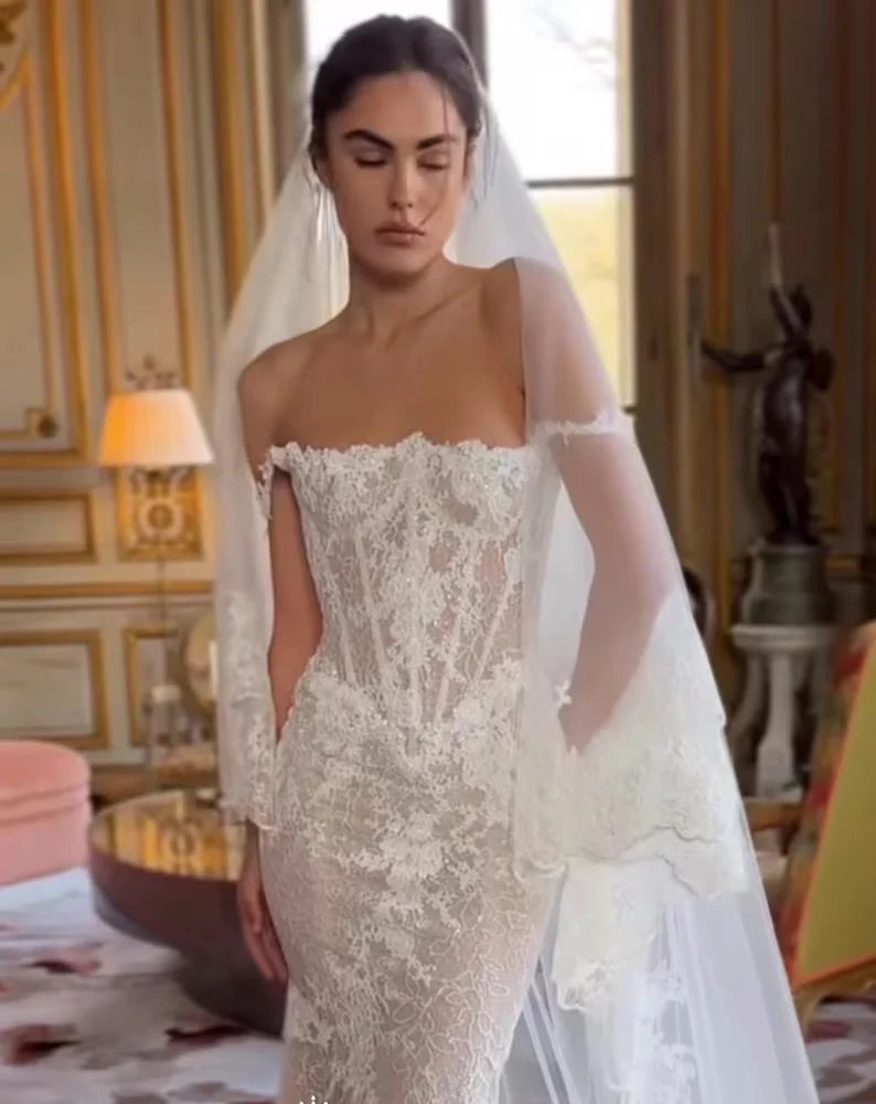 Customized Luxury Fishtail Dress Elegant Church Train Wedding Dress Off Shoulder Wedding Dress Lace Wedding Dress