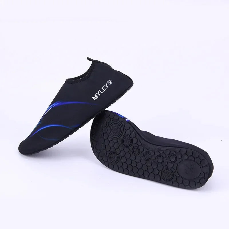 Water Shoes Men and Women Beach Camping  Adult Flat Soft Walking Lover Yoga  Sneakers Zapatos De Mujer Barefoot Shoes