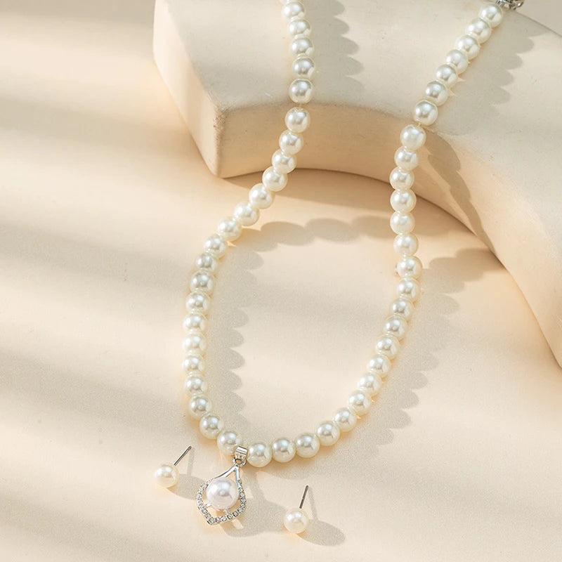Classic Fashion Pearl Earrings Necklace Beaded Choker Pearl Pendant Necklace 100% brand new quality Classic fashion design