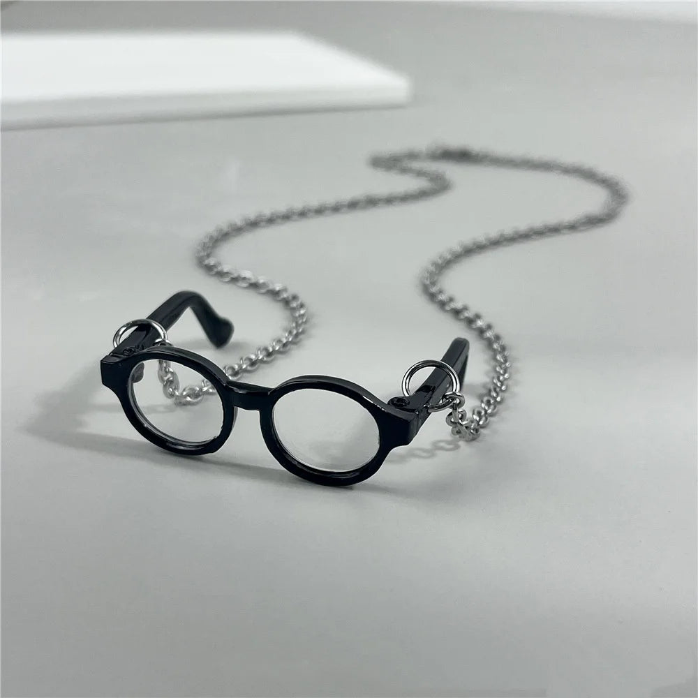 Artistic Glasses Shaped Necklace Niche Design Style Glasses Pendant Necklaces Simple Versatile Jewelry Fashion Necklace Gift