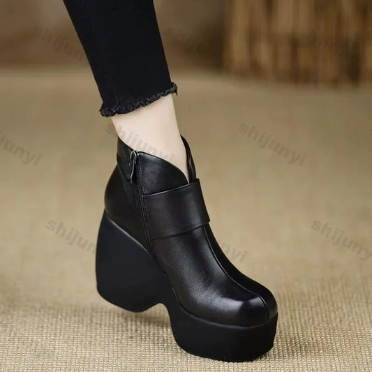 Women's Ankle Boots 2025 Autumn Vintage Fashion Height Increase Platform Short Boots Outdoor Non Slip Wear-resistant Wedge Shoes