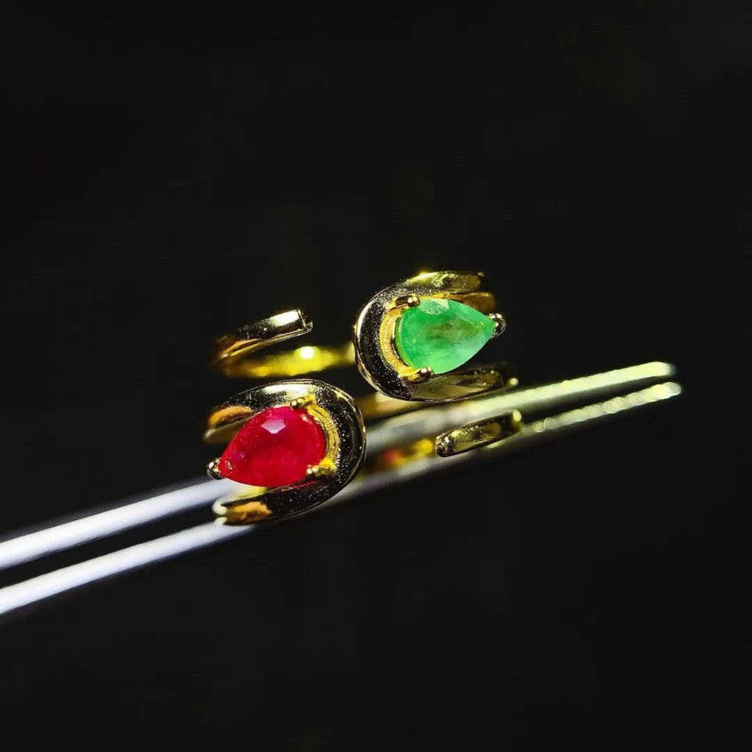 Exquisite Emerald S925 Sterling Silver Ring A Luxurious Designer Piece for The Modern Woman Timeless Elegance Redefine