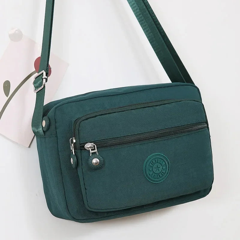 Fashionable Crossbody Bags for Women Leisure Shoulder Bag with Adjustable Shoulder Strap Zipper Closure Suitable for Daily Use