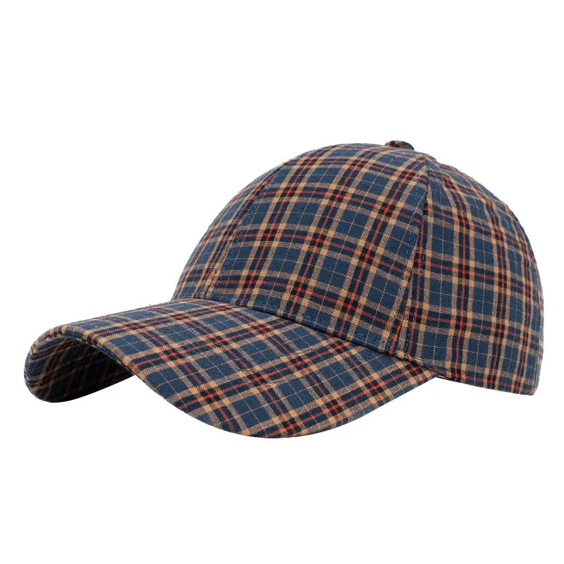 The retro and fashionable color-blocked checkered baseball cap is suitable for daily casual shopping, outings and dates
