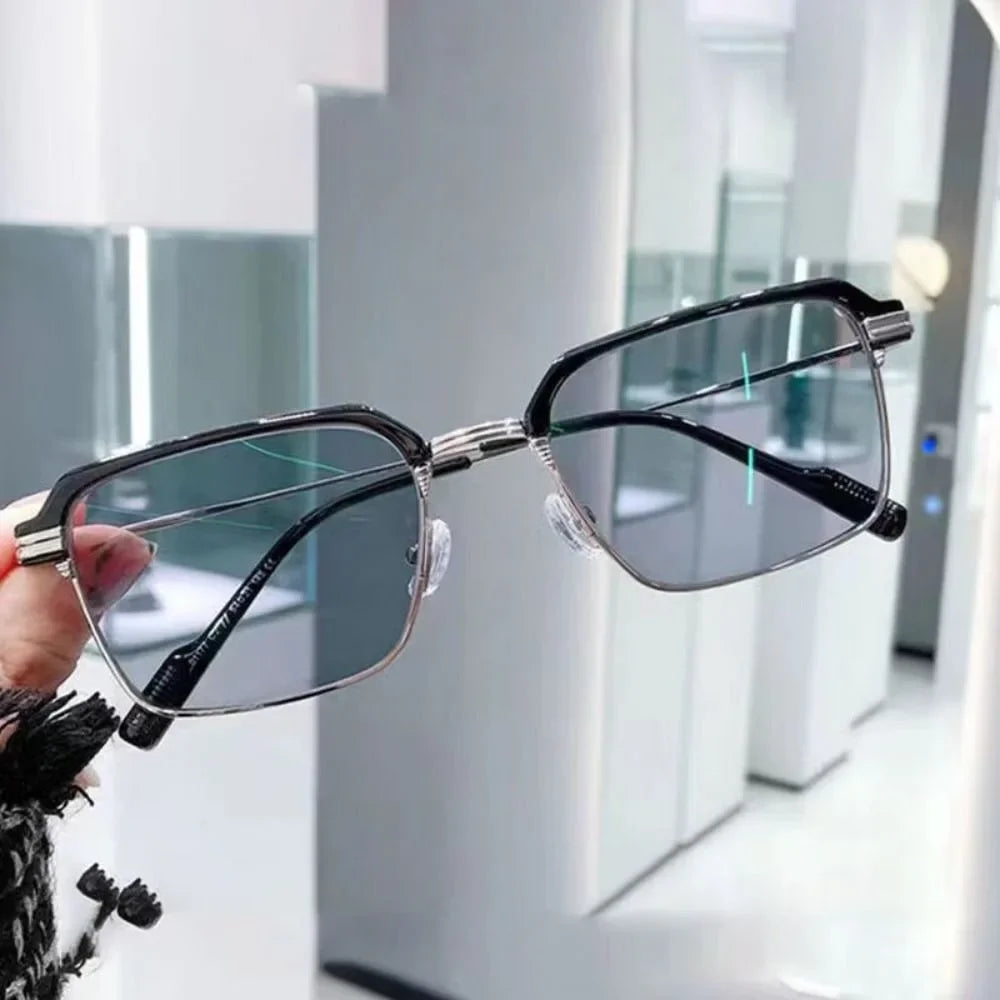 Photochromic Reading Glasses High Definition Men's Anti-blue Presbyopia Eyewear Metal Fashion Classic Hyperopia Eyeglasses