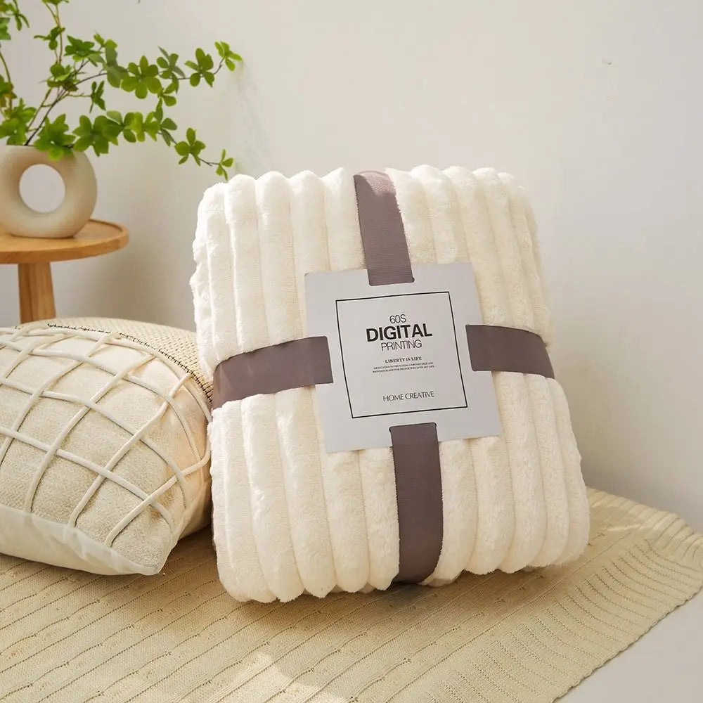 Ultra Soft Fleece Bed Throw Blankets for Lunch Rest Double Sided Warm Blanket Skin-Friendly Warm Conditioning Quilt Breathable