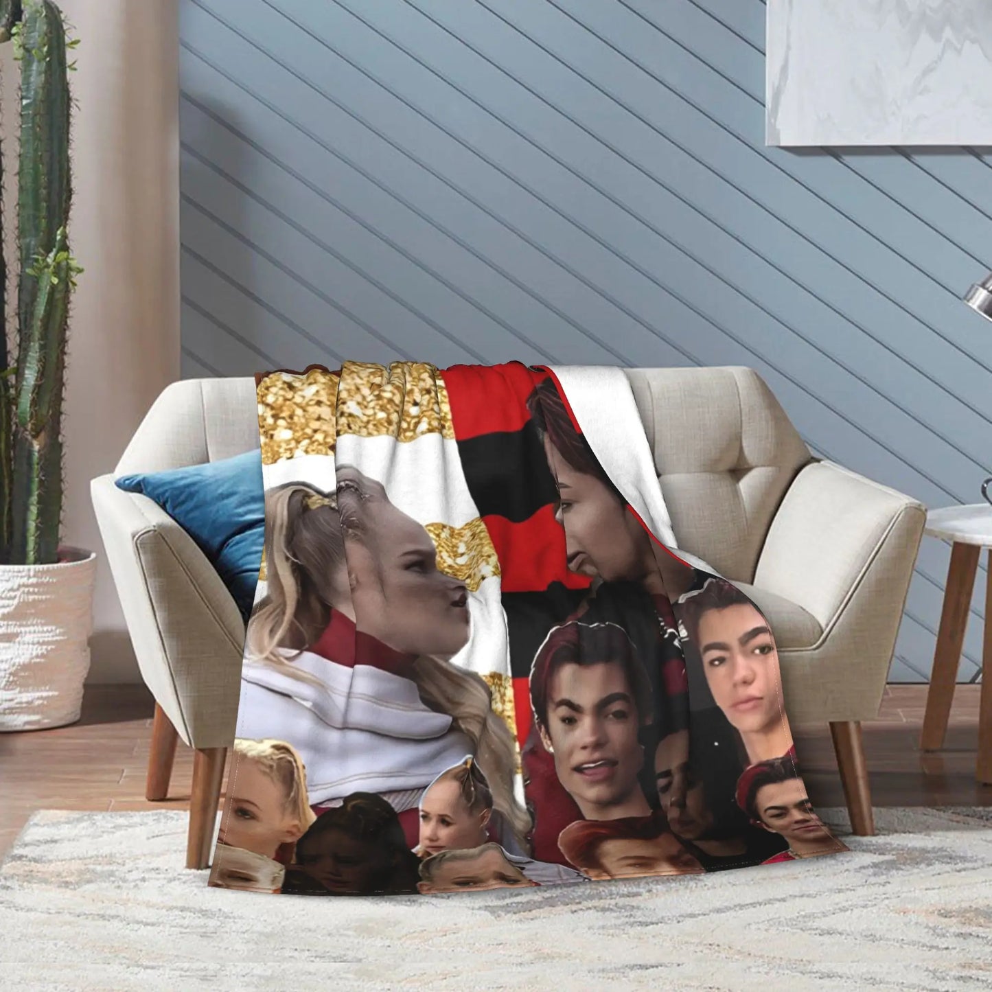 Super Soft Worlds Collide Tour Descendants Zombies Throw Blanket Premium Lightweight Bed Blanket Fuzzy Plush Blankets All Season
