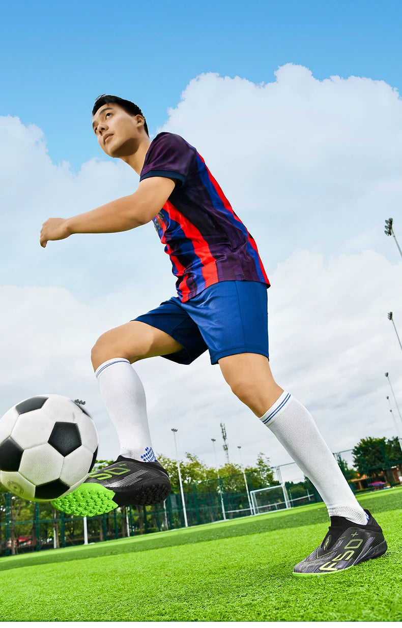 High Quality Mens Football Boots F50 Youth FG/TF Training Studded Fast Soccer Cleats Boys Non Slip Football Shoes for Man 35-45