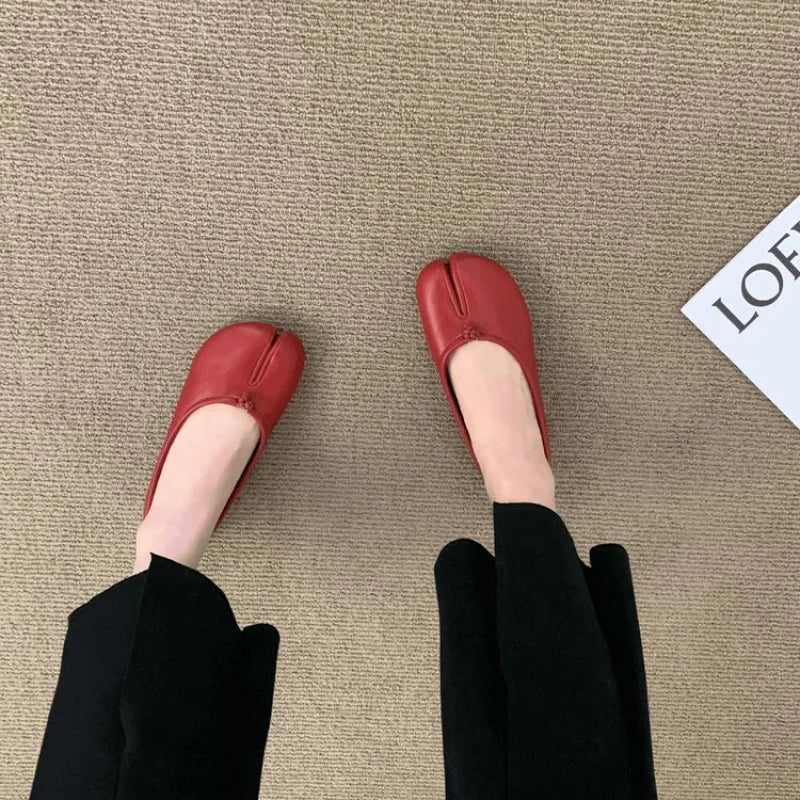 Korean Style Horse-Shoe Split-Toe Women's Shallow Mouth Single Shoes New Slip-On Pig's Trotters Versatile Grandma Flat Loafers