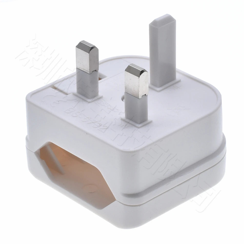European EU 2Pin to UK 3Pin Power Socket Travel Plug Japan European EU to UK Travel Adapter Electrical Charger Adapter Converter