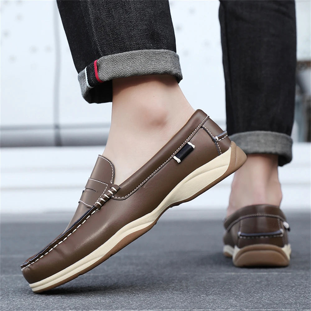 Men's Business Casual Loafers Shoes for Office Travel And Vacation Durable Elegant TPR Outsole Formal Shoes