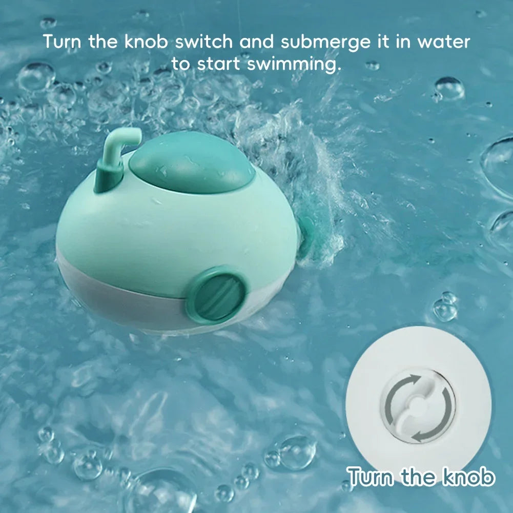 Baby takes a bath and plays in the water, Submarine, winding up animal chain, playing in the bathroom, children's toys