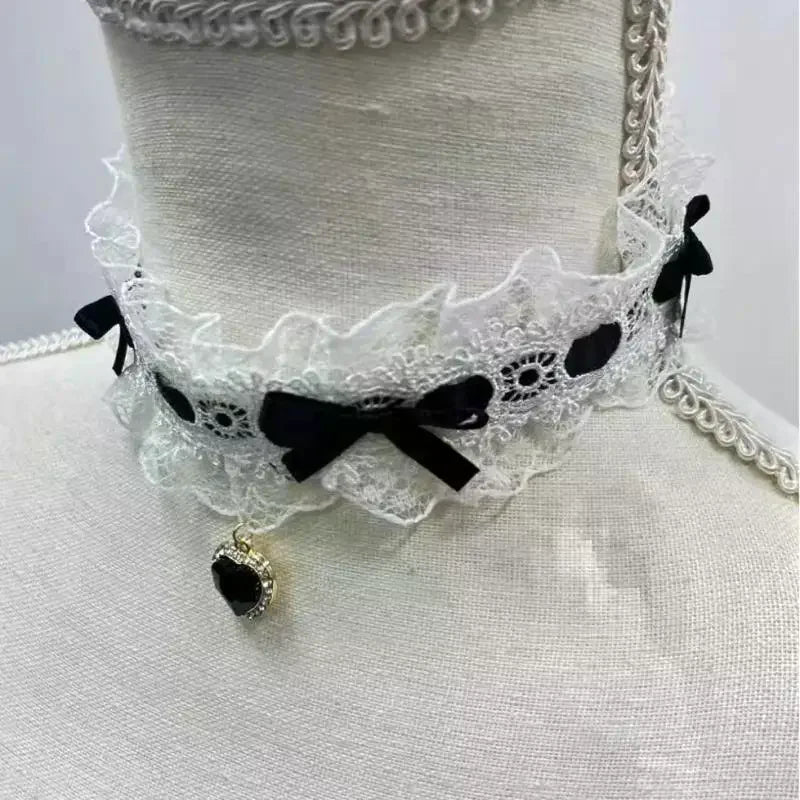 Short Lace Choker Nekclace For Women Girl Fashion Lolitas Heart Pendant Gothic Collar Necklace Gift For Party Cosplay Jewelry