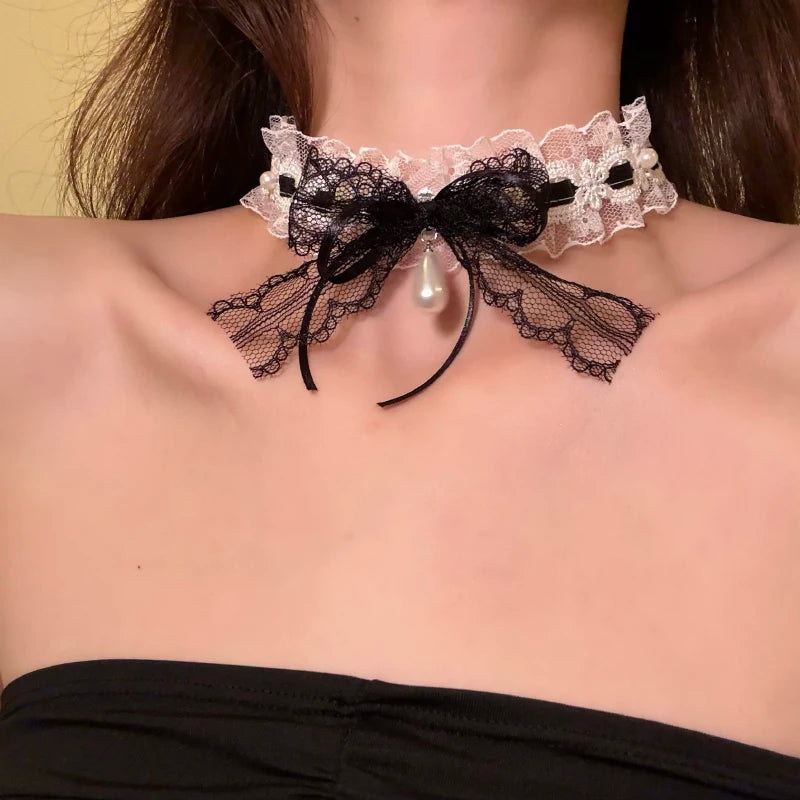 1 Piece Sweet Sexy Schoolgirl Necklace INS Aesthetic Lace Bow Delicate Clavicle Chain for Women White Black Color Gothic Choker