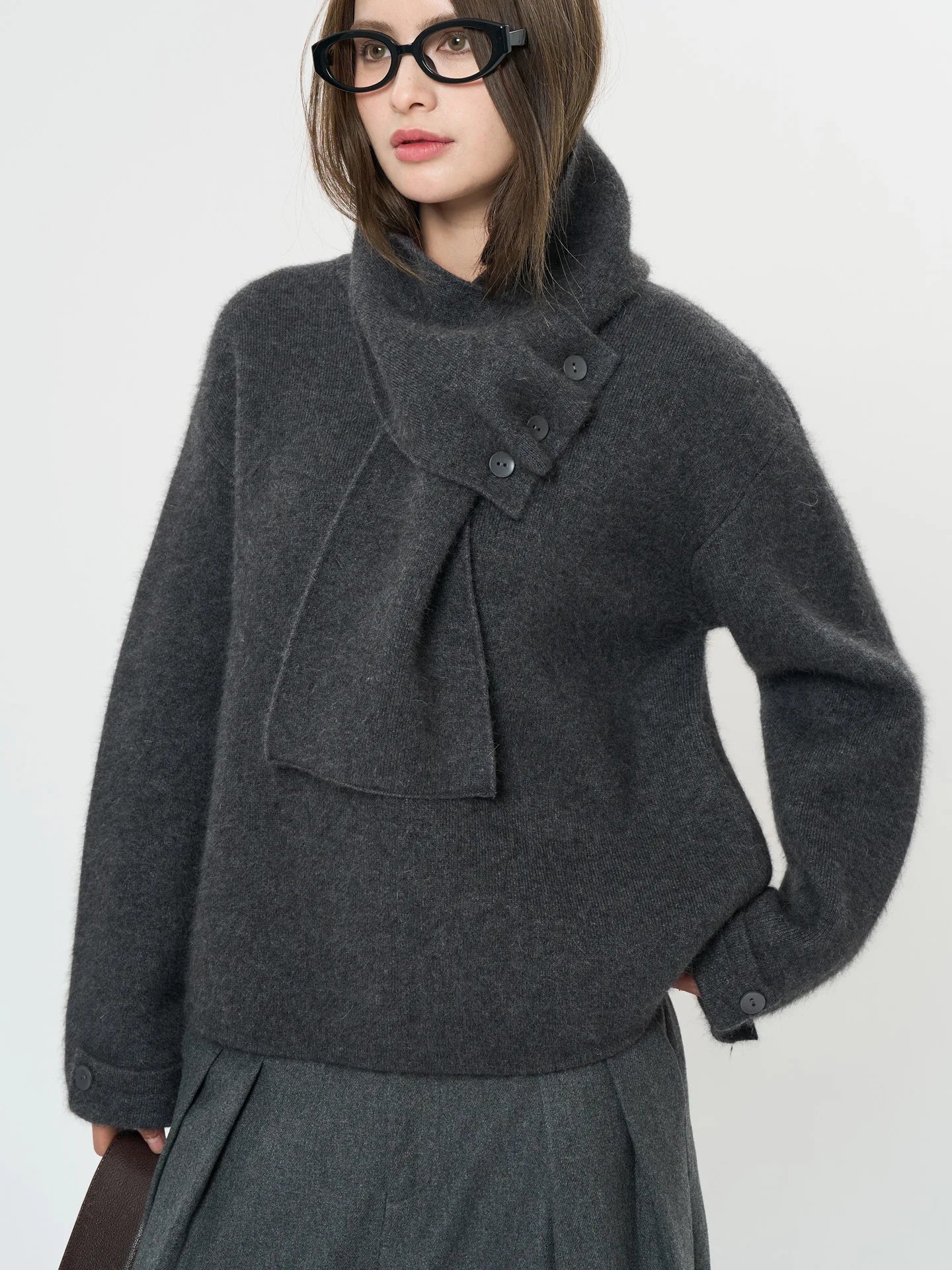 Winter wool sweater women's casual solid color round neck long sleeved scarf decoration loose sweater