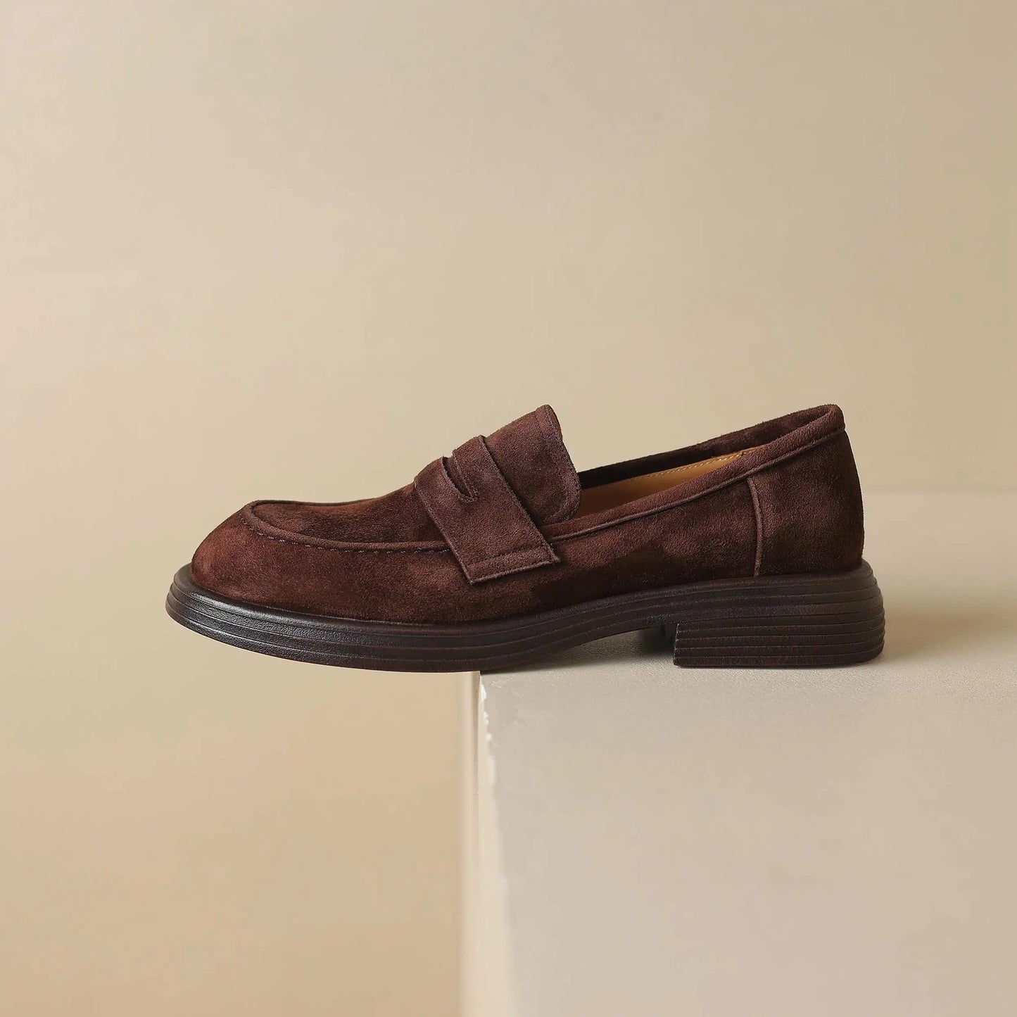 Krazing Pot Sheep Suede Size 34-41 Round Toe Med Heels Retro Mature Loafers Slip On Casual Spring Shoes Dating Brand Women Pumps