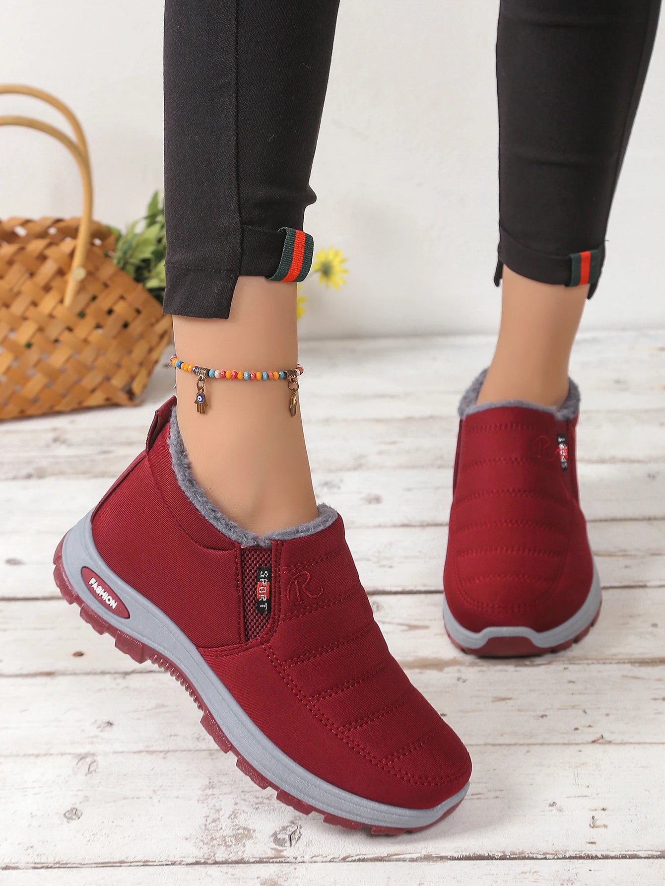Women's Shoes, Women's Sports Shoes, Fleece and Thickened Boots, Lightweight Soft-Soled Women's Snow Boots