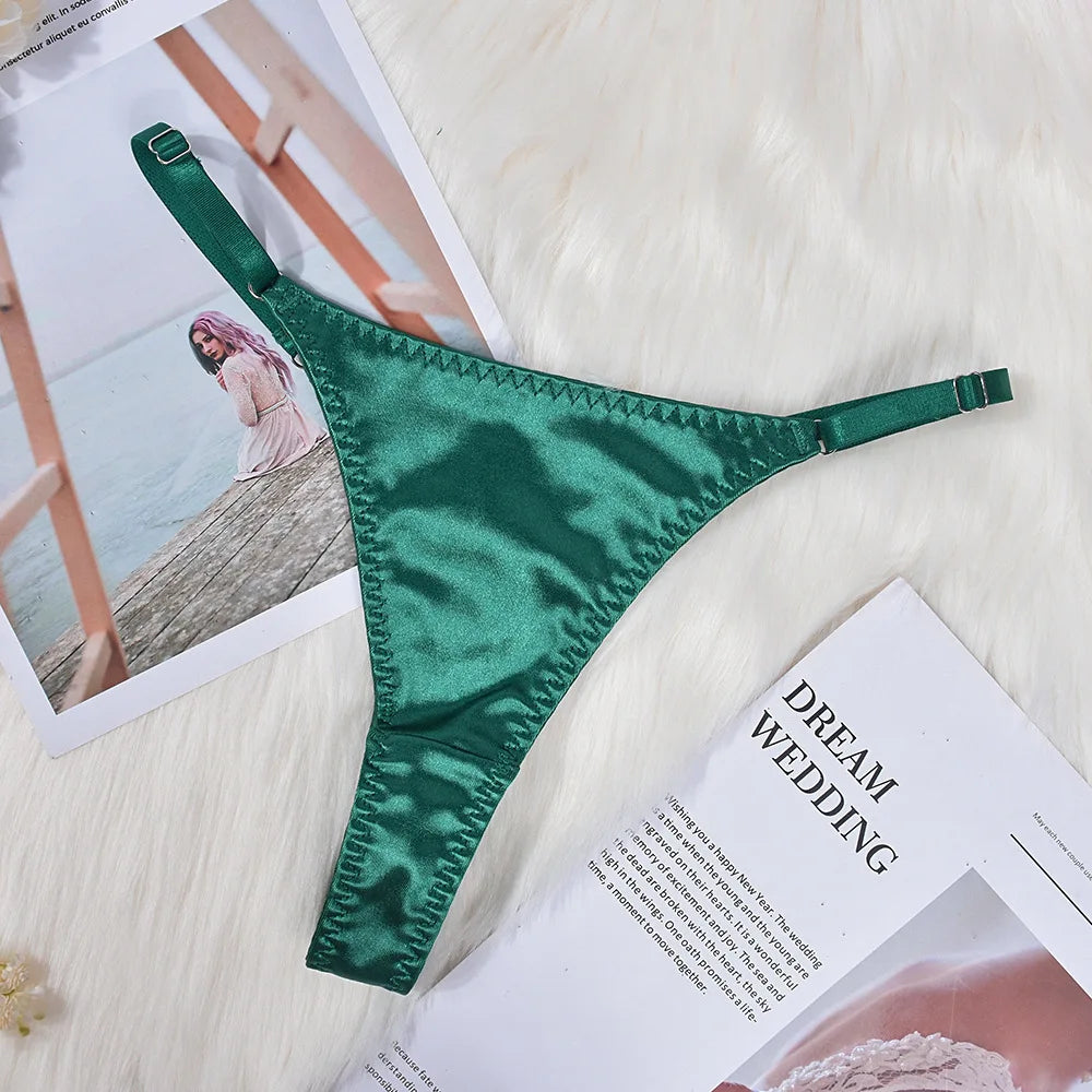 Lingerie's new hot selling European and American lingerie with exquisite bow and hollow out sexy three piece set with steel ring