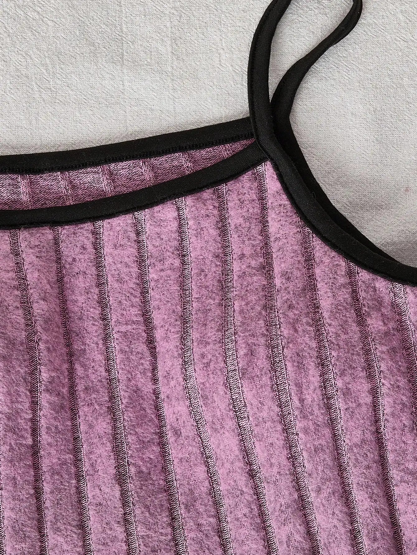 Summer collection of fashionable home clothes for girls, including outdoor casual plush tops, camisoles, vests, and shorts.