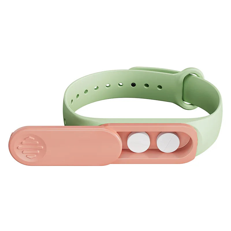 Ultra Portable Medicine Box Wristband with 360° Rotation and Lock a Portable Medicine Storage Box for the Elderly and Children