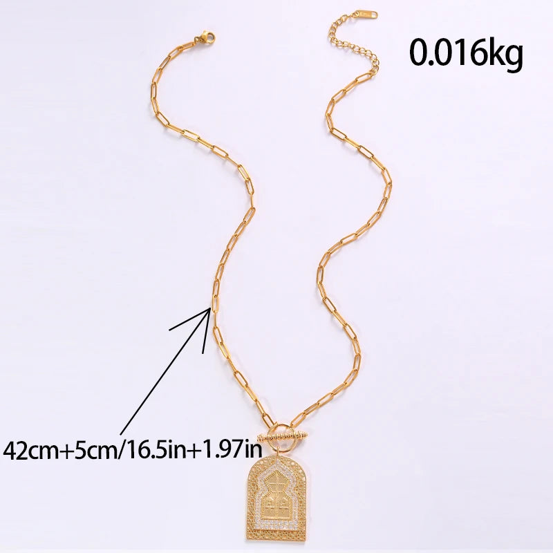 A pendant necklace with a fashionable geometric door-shaped design, featuring a stainless steel chain and set with zircons.