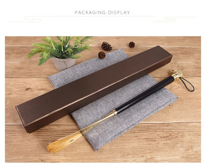 High-quality Delicate Lion Horse Head Metal Shoe Horn Luxury Shoe Pull-on Non-bending Alloy Solid Wood Shoes Pull-on Apparatus