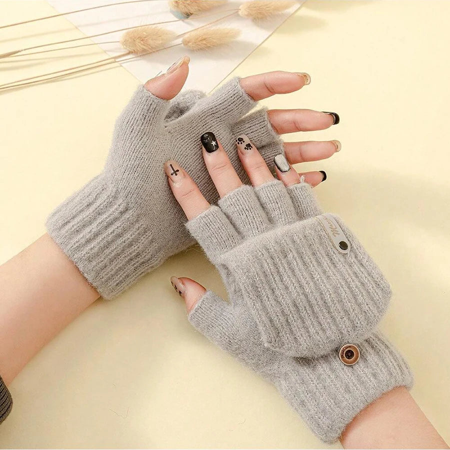 6 pairs of gloves for children keep warm and cold in winter, suitable for children aged 8-14.