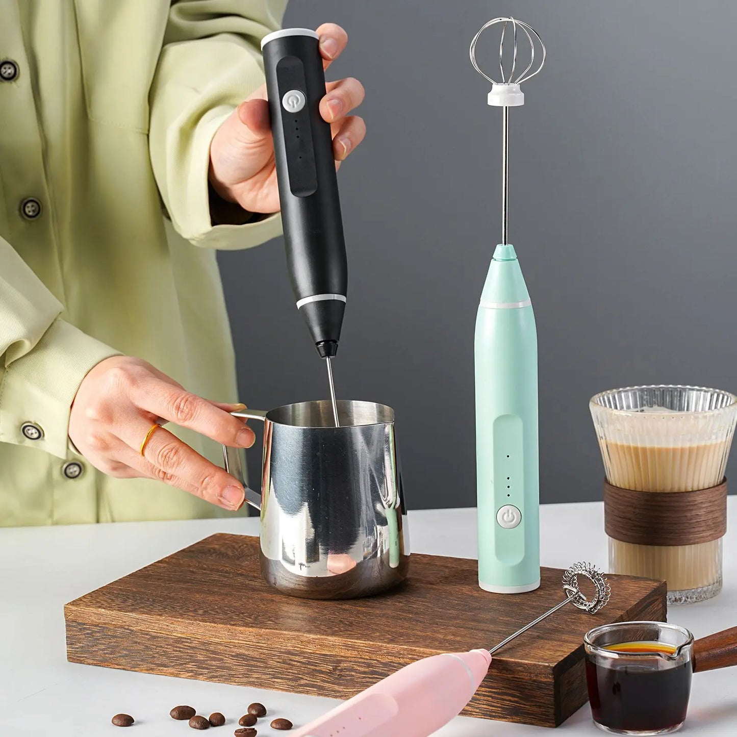 Handheld Electric Milk Foamer Coffee Milk Cover Foamer Household Mini Milk Foamer Blender Handheld Wireless Hair Beater
