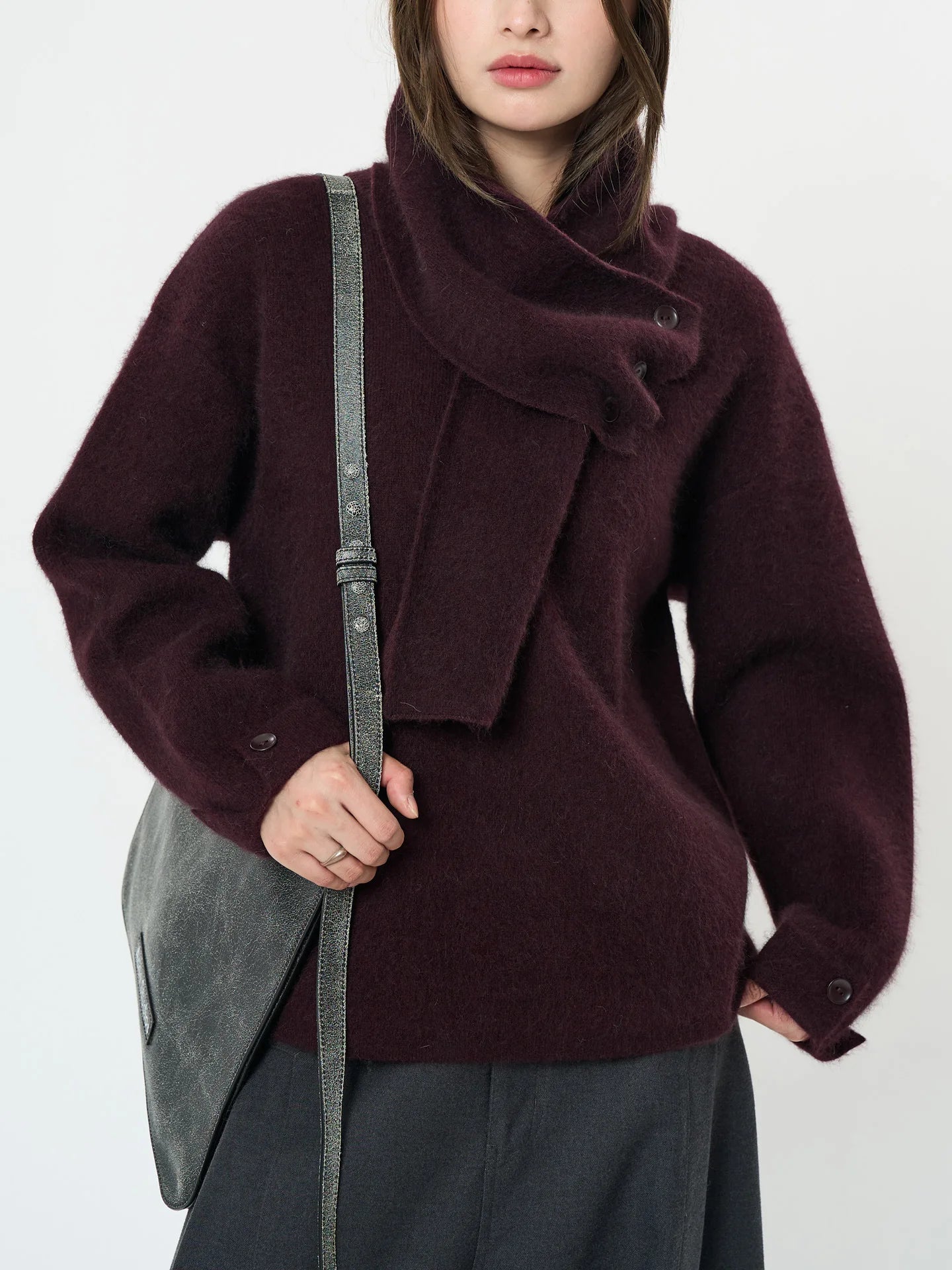Winter wool sweater women's casual solid color round neck long sleeved scarf decoration loose sweater