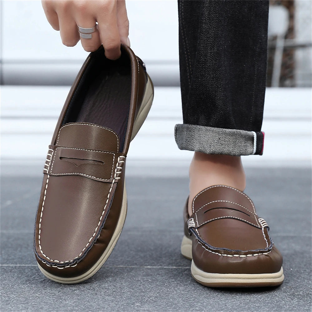 Men's Business Casual Loafers Shoes for Office Travel And Vacation Durable Elegant TPR Outsole Formal Shoes