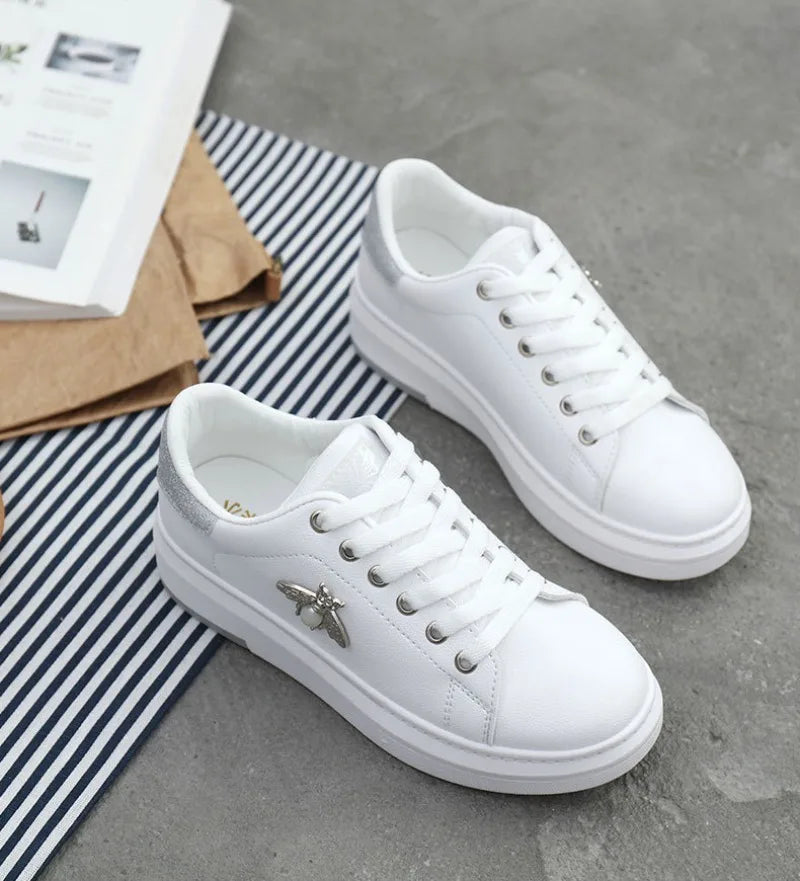 Mujer Women Platform Shoes High Quality Little bee Soft-sole Casual Shoes Female Skatboard Shoe Outdoor No Slip Walking Footwear