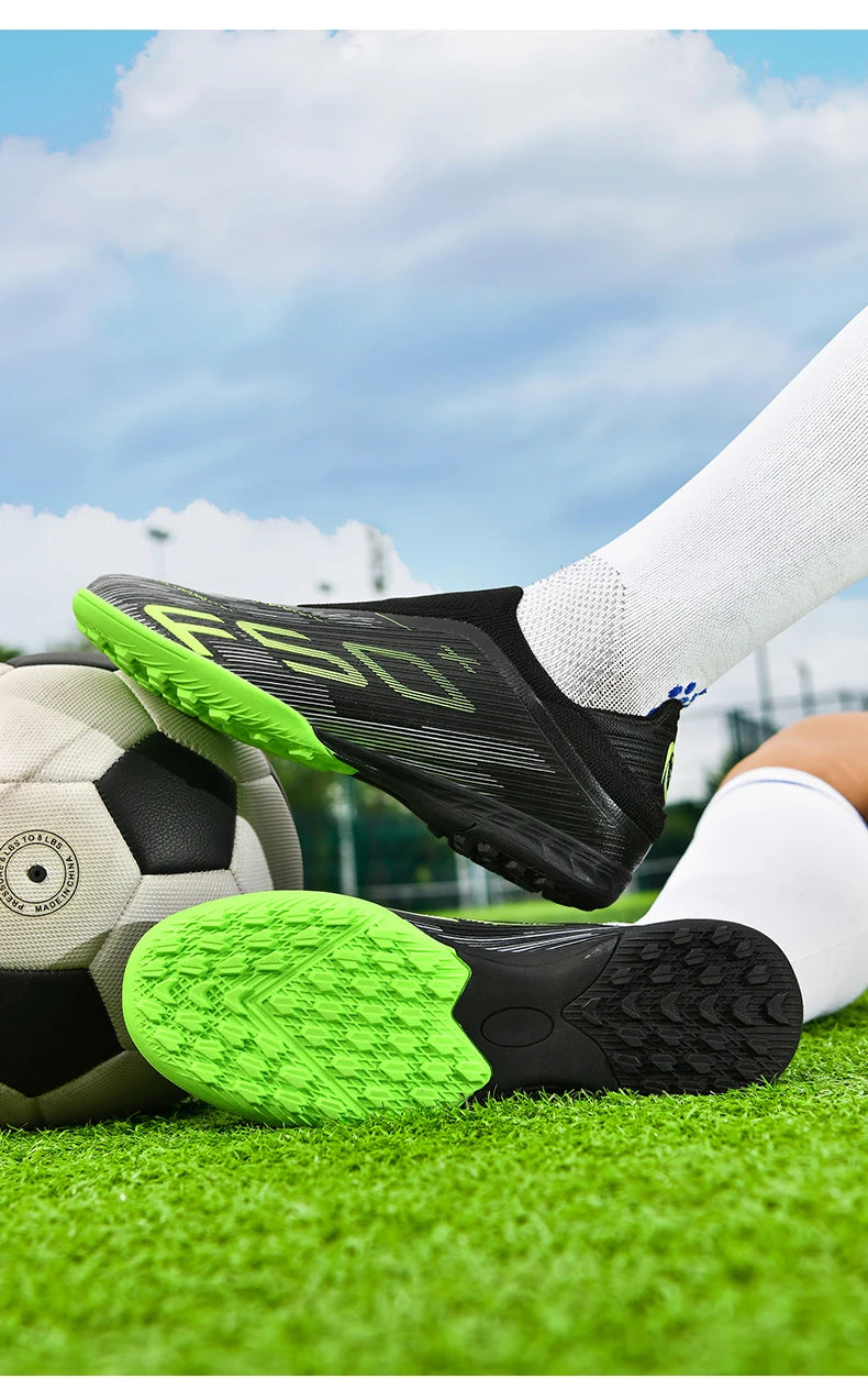 New Men's Football Boots Non Slip Comfortable Soccer Shoes Turf Ultralight Fg Grass Cleats Futsal Sport Indoor Adult Non-Slip