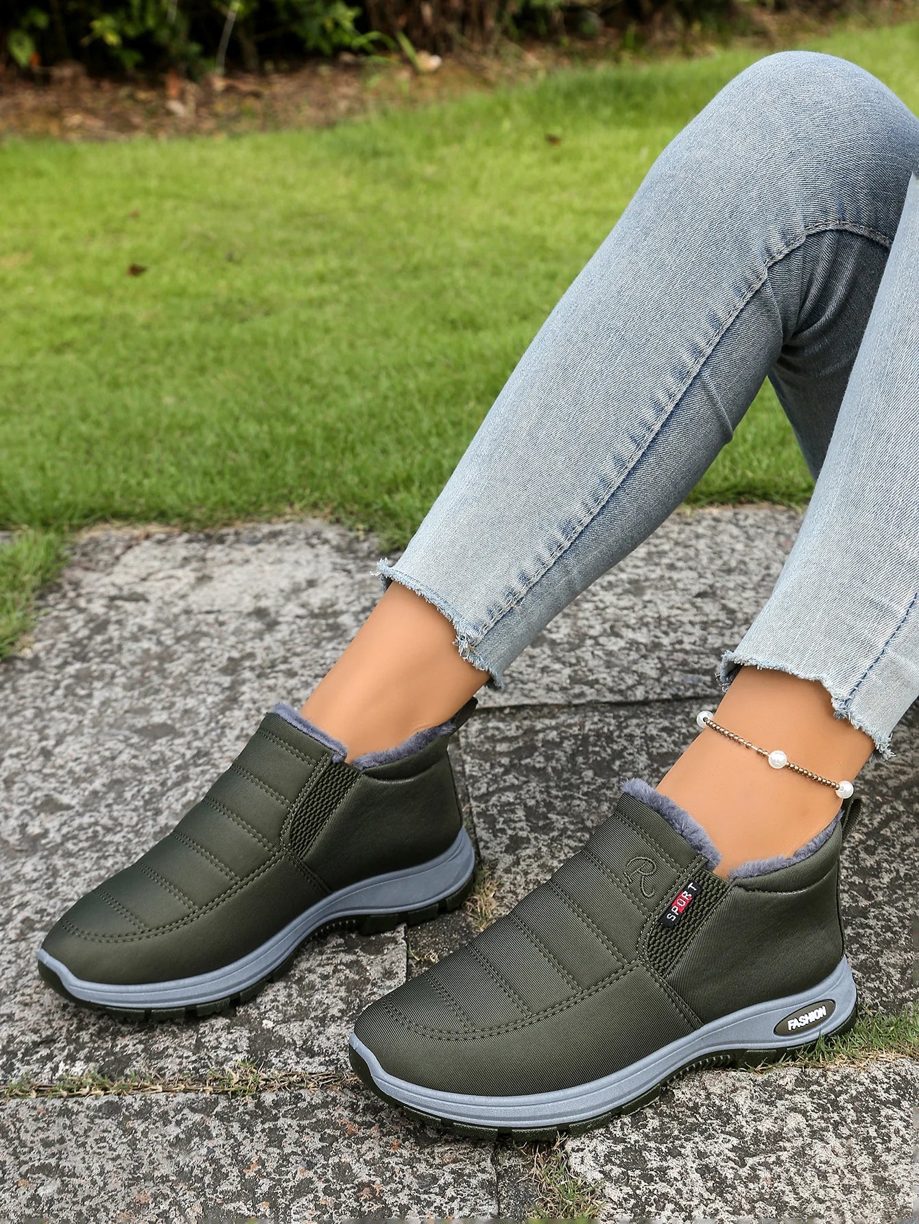 Women's Shoes, Women's Sports Shoes, Fleece and Thickened Boots, Lightweight Soft-Soled Women's Snow Boots
